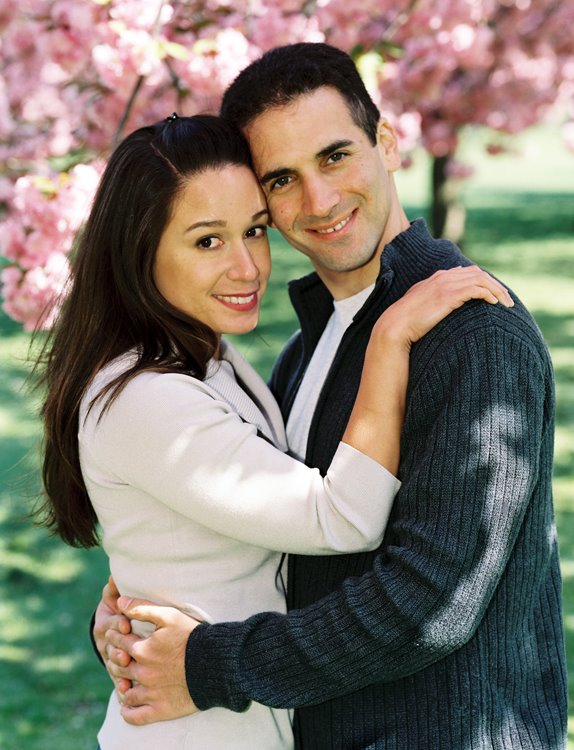 Engagement Session by Karen Wise at the Brooklyn Botanic Garden (BBG)