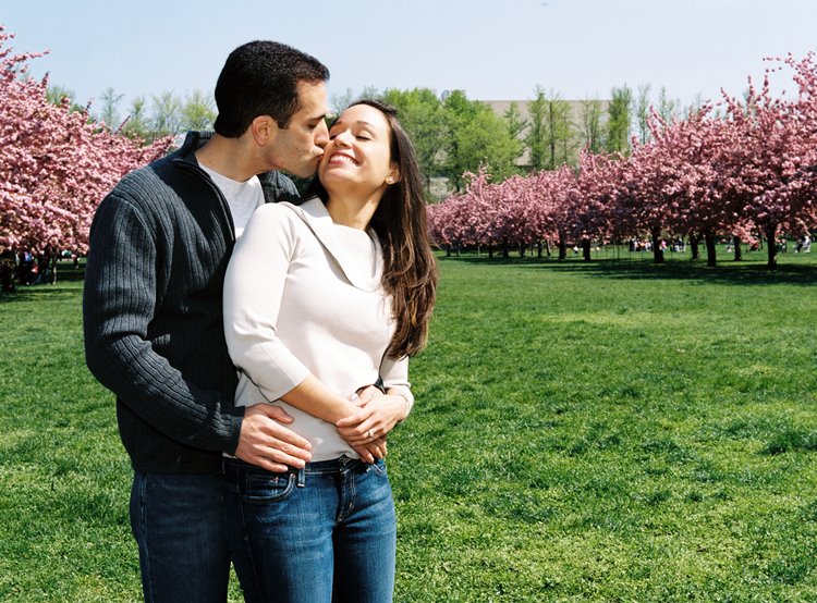 Gorgeous Brooklyn Botanic Garden Engagement Session