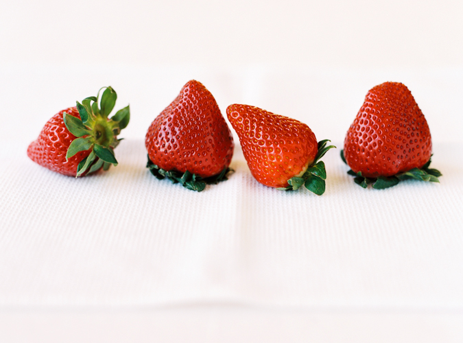 KWise_StrawberriesInRow2
